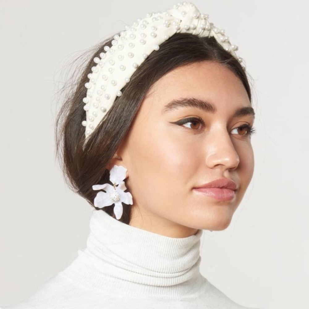 Lele Sadoughi NWT white pearl headband